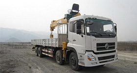 東風天龍前四後四隨車起重運輸車