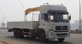 東風天龍後雙橋隨車起重運輸車