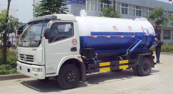 東風多利卡吸汙車