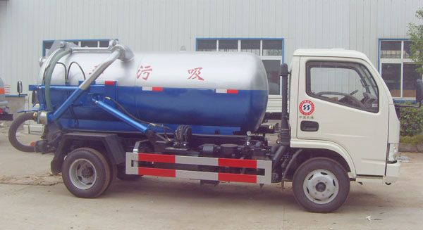 東風福瑞卡吸汙車