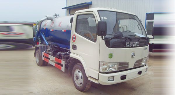 東風福瑞卡吸汙車