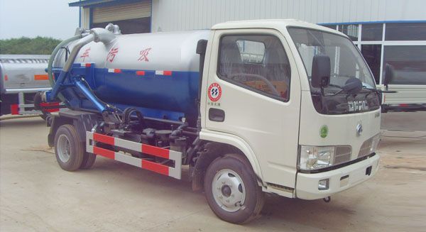 東風福瑞卡吸汙車