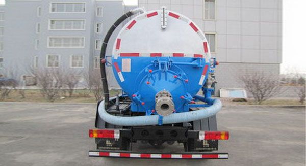 解放單橋吸汙車