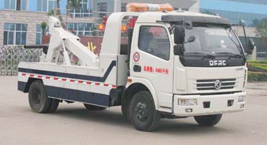 東風多利卡多功能清障車