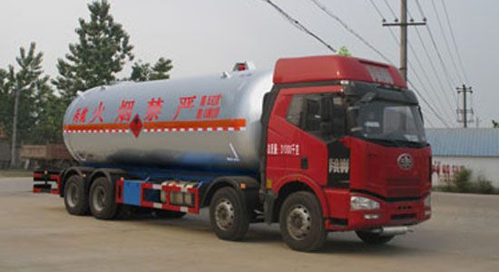 解放前四後八液化氣體運輸車