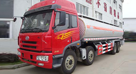 解放前四後八化工液體運輸車