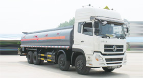 東風天龍前四後八化工液體運輸車